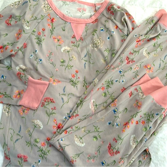 Flora Nikrooz Floral Pajama Set W’s Med fits M/L excellent condition grey pink - Picture 9 of 15